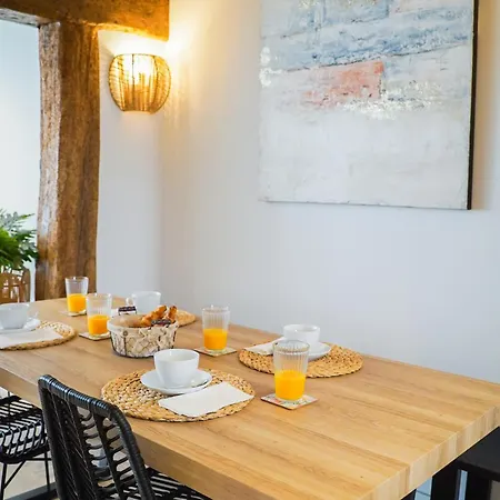 Homely Apartamento *